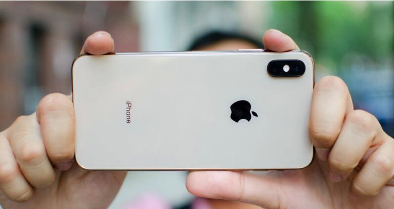 iPhone6plus手机屏幕边缘出现灰条是怎么回事？