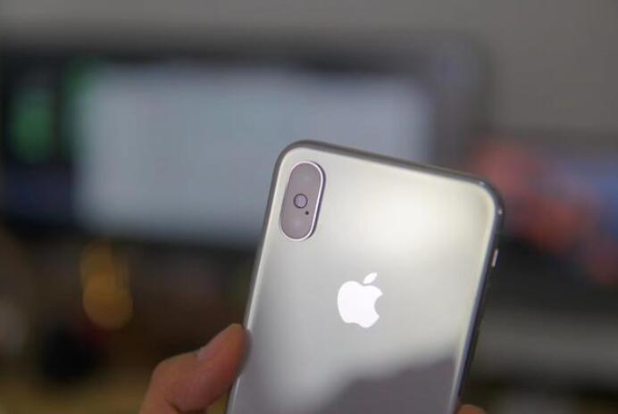 苹果维修点教你如何正确处理iPhone6 Plus听筒进水？